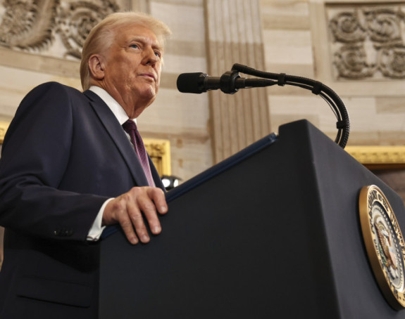 Tramp obustavio isporuke lijekova preko USAID-a