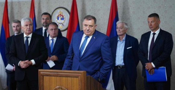 Hapšenja, smjene i raspad vlasti