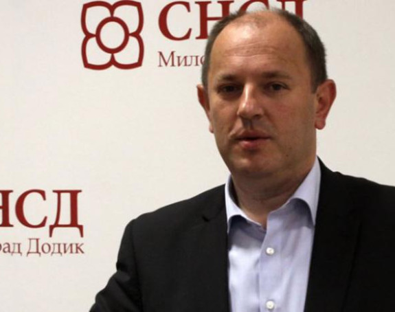 Direktor ERS Luka Petrović kažnjava neposlušne radnike