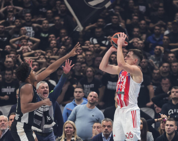 Црвена звезда побиједила Партизан у дербију Евролиге