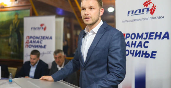 Stanivuković nastavio da obilazi Srpsku, posjetio Ugljevik