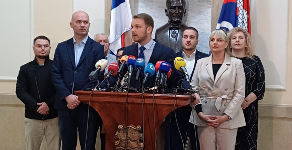 Komitet SNSD-a hoće po svaku cijenu da vlada Banjalukom