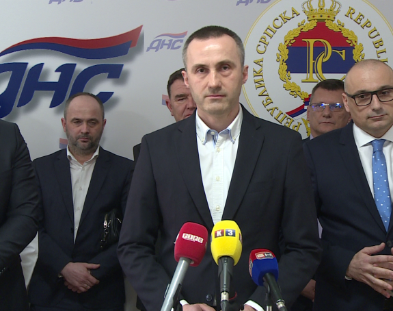 Не разматра се смјена Нешића са чела ДНС-а