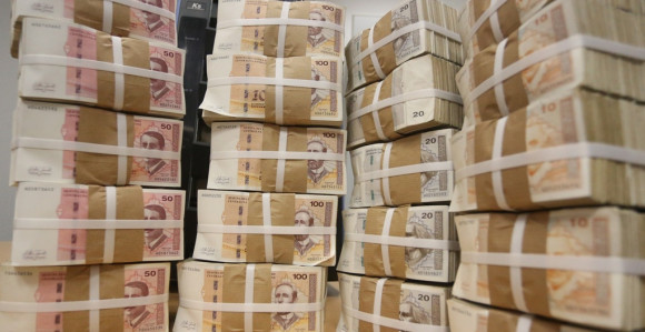Građani podigli pet milijardi KM više kredita za 10 godina