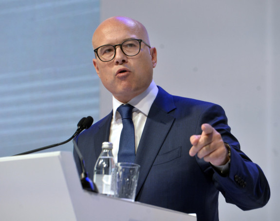 Инцидент са возилом Вучића не треба посматрати олако