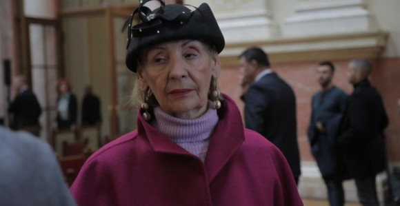 Lepa Lukić u 85. našla dečka: Ne trčimo mi u krevet!