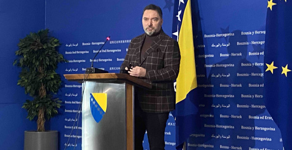 Košarac: Uvijek treba razgovarati pa i sa SDA