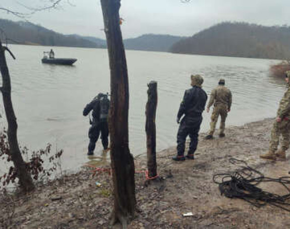 U Kalesiji Dan žalosti, za Selimovićem se još traga