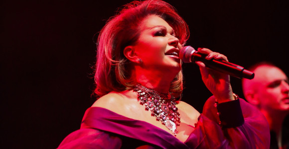 Neda Ukraden u Osijeku zapjevala i sa unukom