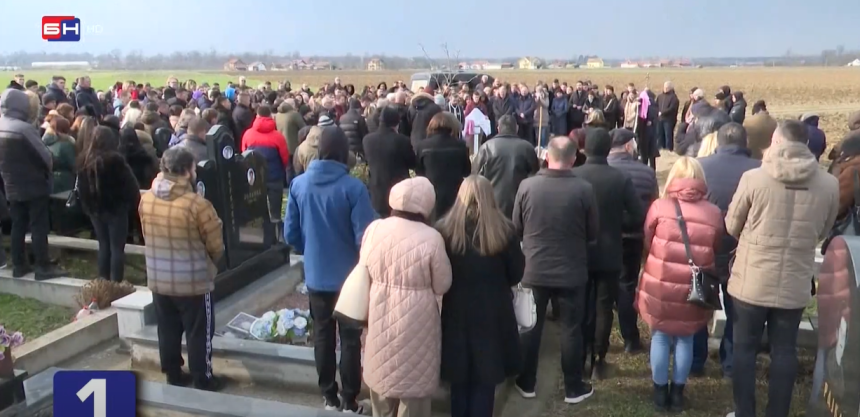 Sahranjene djevojke koje su stradale u udesu kod Bijeljine