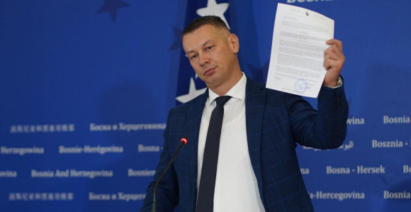 OBA objasnila kako je bivši ministar prošao provjere
