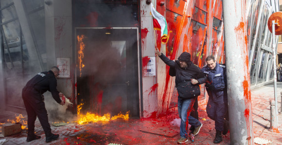 Neredi na protestima u Bugarskoj zbog prelaska na evro