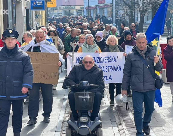 Protest u Tuzli: Vlast uporedili s afričkim plemenima