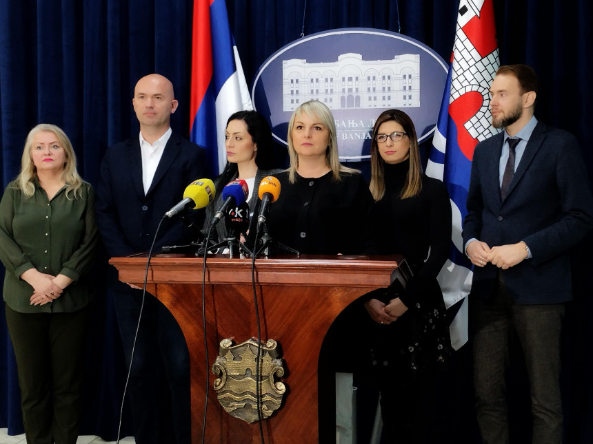 "Бањалука је на ивици функционисања, све је на чекању"
