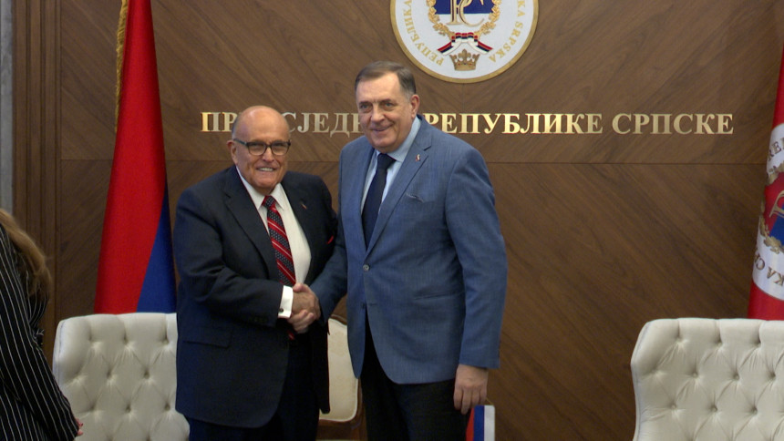 Dodik se požalio Đulijaniju: Progone me kao Trampa