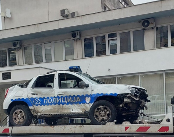 Pucao na policiju, ukrao im službeno vozilo pa sletio s puta