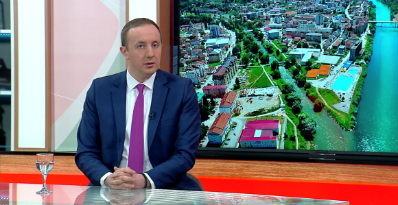 Додик беспотребно диже тензије, неће бити угрожена Српска