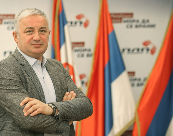 "Dok sam ja ratovao, Dodik je bio poznati švercer Ronhila"