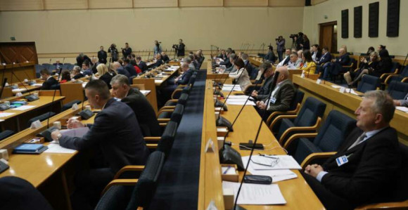 Pokreće se vitalni nacionalni interes, zakoni na čekanju