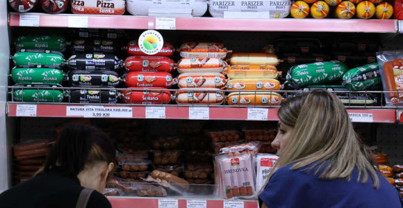 Zašto vlast bježi od smanjenja stope PDV-a?