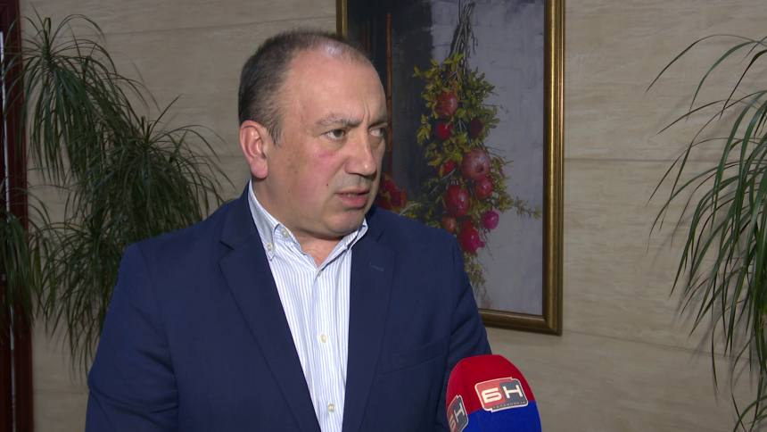 Црнадак: Подносим иницијативу да се пониште опасни закони