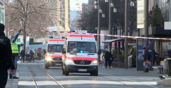 Opsadno u Manhajmu: Dvoje mrtvih i 25 povrijeđenih