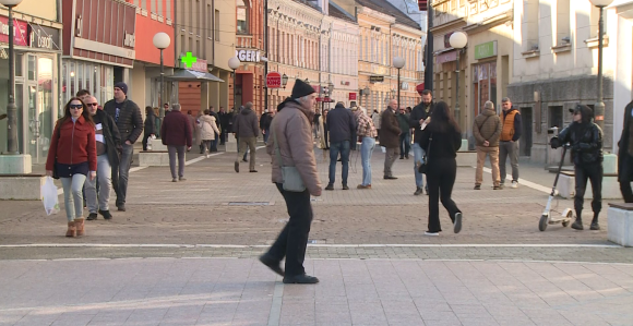Iz BiH bježe i novac i građani, vlast se za to ne brine
