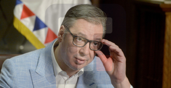 Vučić: Napali večeras djecu samo zato što hoće da uče