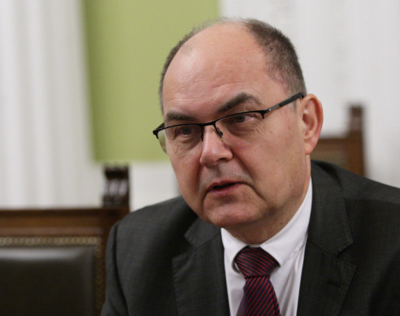 Šmit upozorio Dodika: Prešao je crvenu liniju!