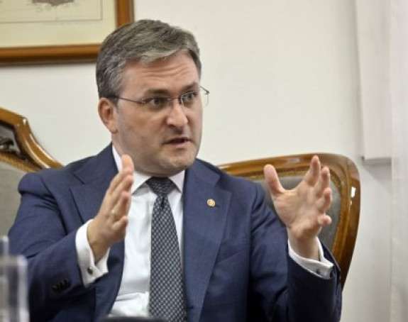 Uhapšen napadač na ministra kulture Nikolu Selakovića