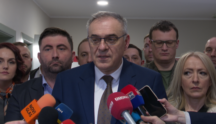 СДС формира владу у сјенци, власт угрозила Српску