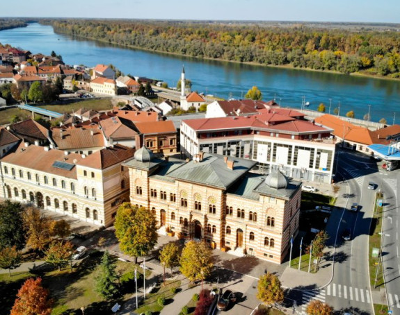 Влада РС кренула у куповину објекта од 36 мил. КМ у Брчком