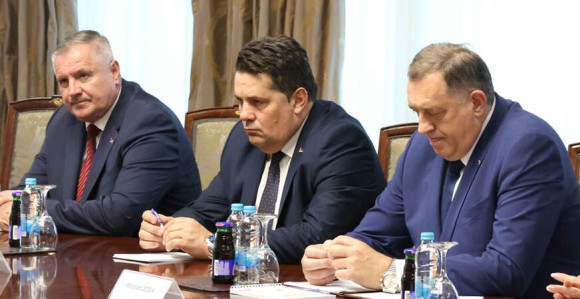 Zatraženo privođenje Dodika, Viškovića i Stevandića