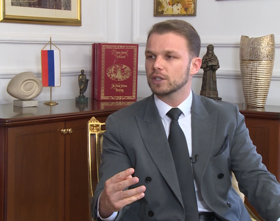 Potrebna nam je stabilnost, kriznu situaciju treba smiriti!
