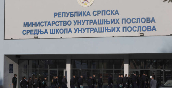 Скандал у МУП РС: С посла удаљена два командира