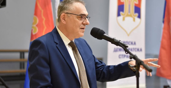 SDS: Na površinu isplivala trulež, laž i bahatost režima