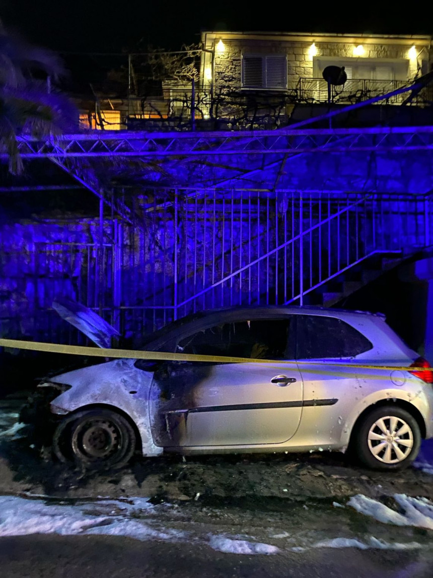 Trebinje: Oglasila se policija o paljenju vozila Vukanovića