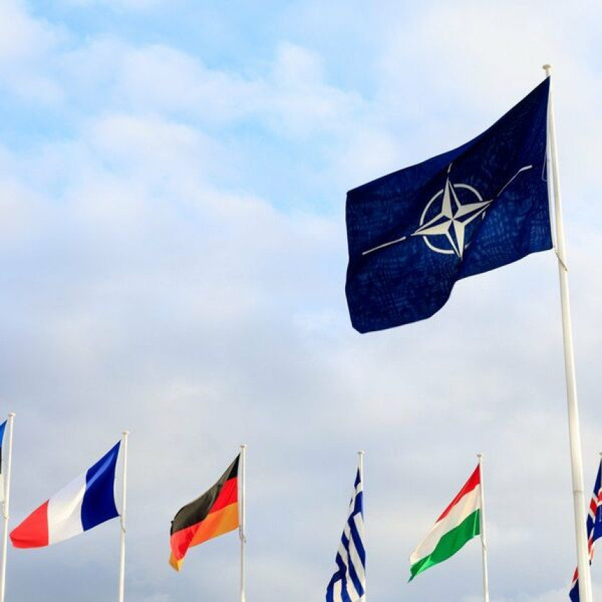 NATO potvrdio: Članstvo Ukrajine skinuto sa agende