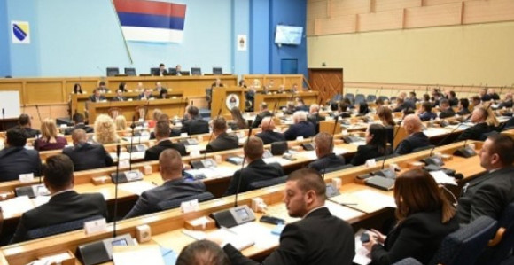 Vlast RS uvodi diktaturu i stvara atmosferu linča!