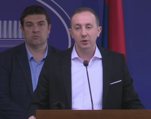 Politika etiketiranja i vrijeđanja vodi u diktaturu (VIDEO)