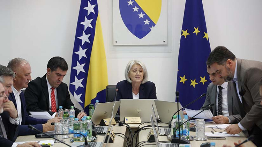 Smjene izvjesnije od imenovanja, niko nema većinu