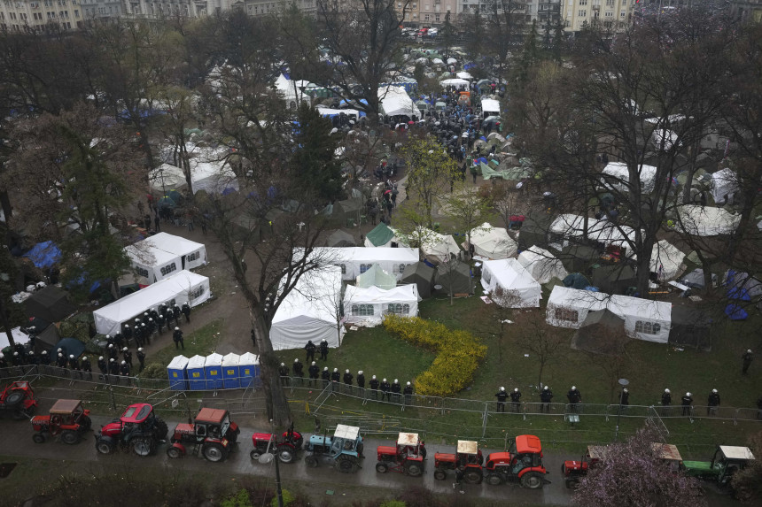 Studenti iz Pionirskog parka: Ostajemo ovde