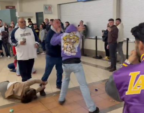 Brutalna makljaža navijača Denvera i Lejkersa (VIDEO)