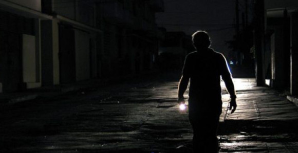 Totalni mrak: Cijela država ostala bez struje!