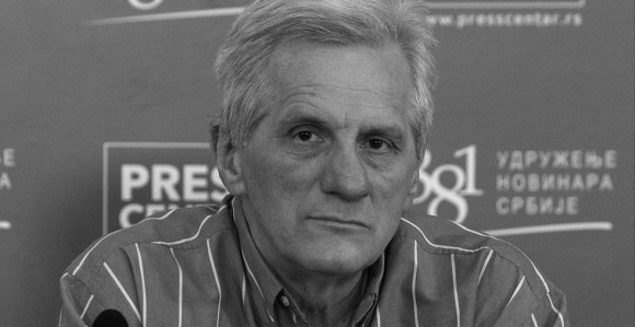 Preminuo srpski novinar Milorad Komrakov