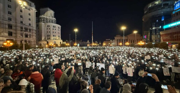 Protest građana nakon tragedije u Kočanima (VIDEO)