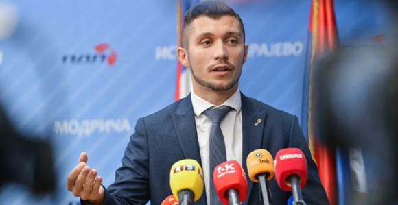Novim zakonima oštećeni radnici u zdravstvu i policiji