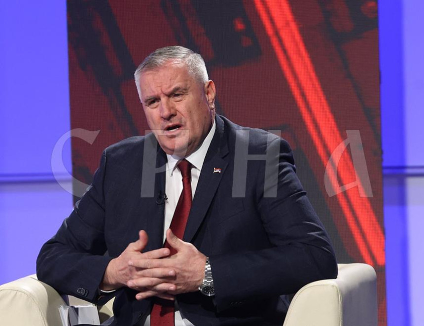 Višković se pohvalio novim kreditom: Dolazi nam 250 miliona evra, nećete znati odakle!