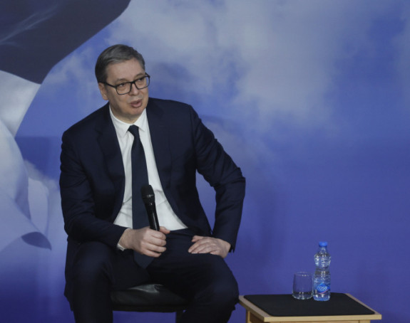 Вучић позвао младе да се пријаве за стамбене кредите