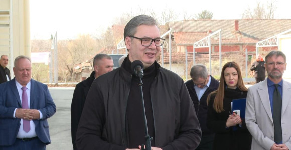 Vučić: Boriću se još jače i više da nasilje u Srbiji nikad ne pobjedi